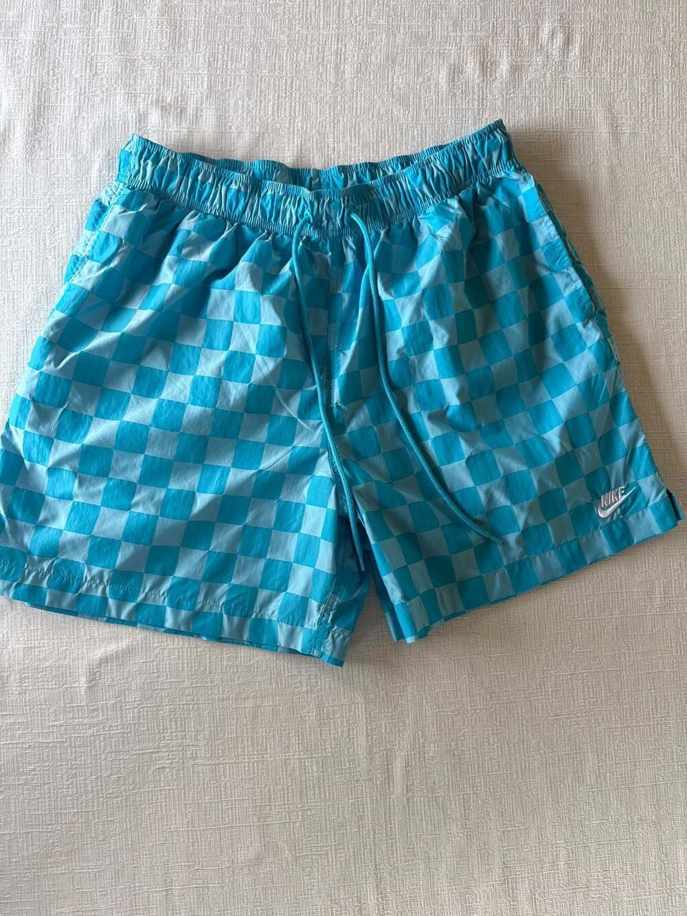Nike Club Men's Flow Checkered Shorts Blue Chlorine White